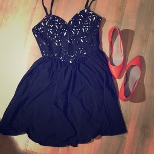 NWOT lulu’s Ark & Co Black Eyelet Dress